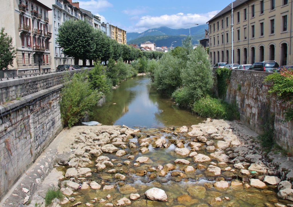 Le parcours de pêche « prendre et relâcher » de la Leysse à Chambéry